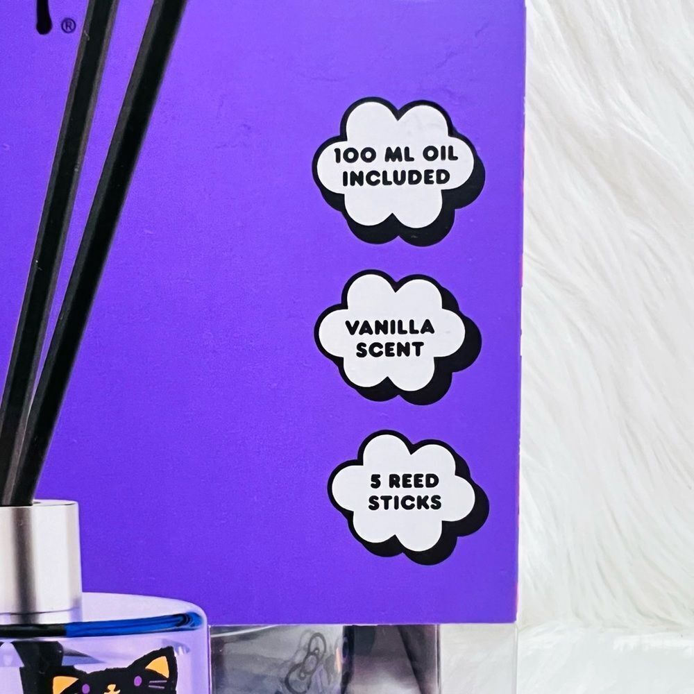 Hello Kitty Halloween Diffuser - Picture 2 of 3